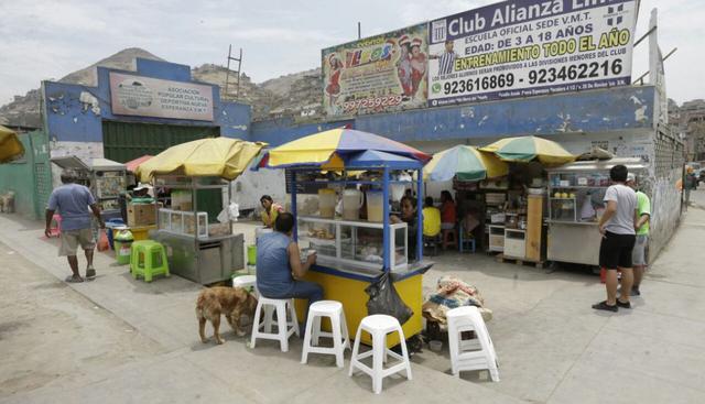El distrito de Villa María del Triunfo se ha convertido en basurero tras captura de alcalde. (Anthony Niño de Guzman / El Comercio)