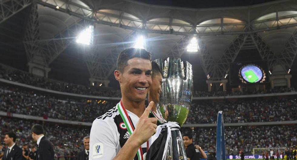 Cristiano Ronaldo anotó en la final de la Supercopa de Italia frente al AC Milan. | Foto: Getty