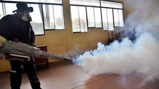 Madre de Dios: realizan fumigación contra el dengue en distintos colegios que recibirán a más de 58 mil estudiantes 