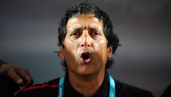 Mario Salas fue campeón nacional con Sporting Cristal en 2018. El nuevo técnico de Alianza Lima vuelve al Perú luego de su paso por Colo Colo de Chile. (Foto: AFP)