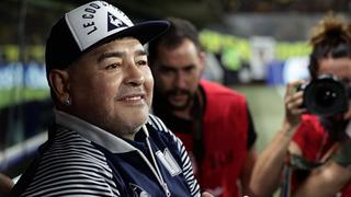 Diego Maradona: “Va mi aplauso para todos los que le ponen el cuerpo a este terrible virus”