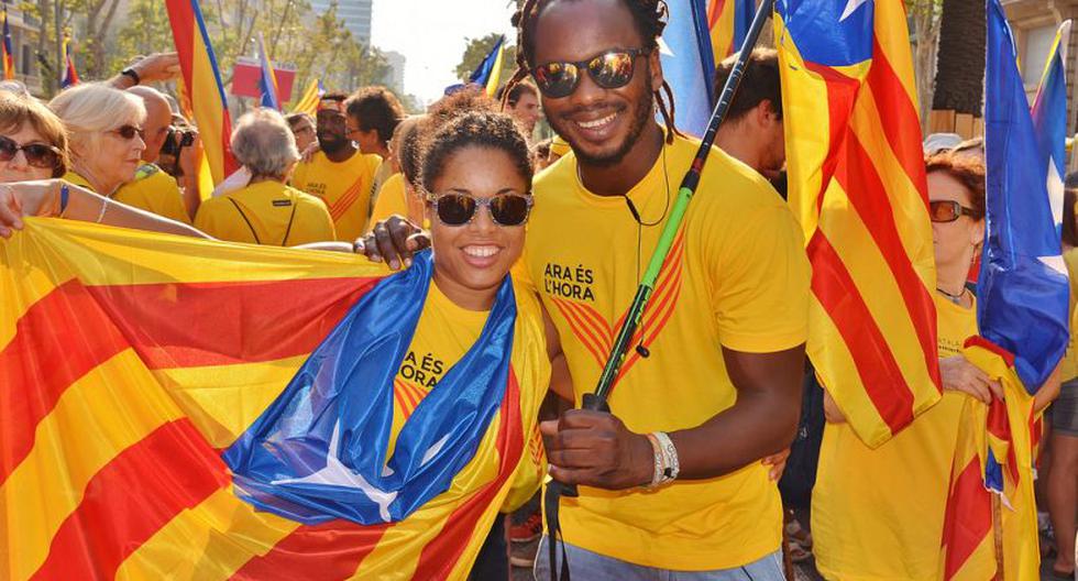 Activistas a favor de la independencia de Cataluña. (Foto: josepponsibusquet2011/Flickr)