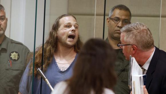 Jeremy Joseph Christian es acusado de nueve cargos, entre ellos homicidio. Este martes ante una corte estadounidense. (Foto: AP)