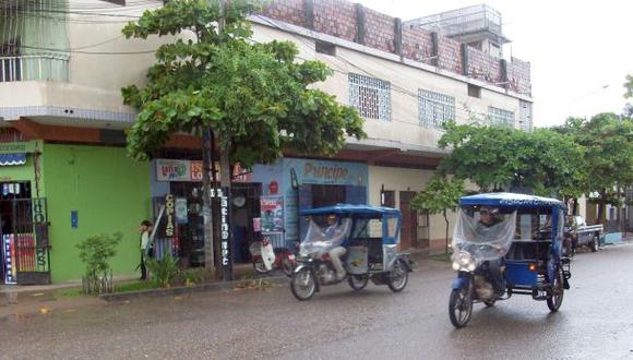 El fenómeno climatológico estará acompañado de descargas eléctricas y ráfagas de viento que registrarán una velocidad de 50 kilómetros por hora (Foto: referencial)