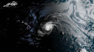 EN VIVO | Huracán Douglas se debilita a categoría 1 antes de empezar a azotar Hawái