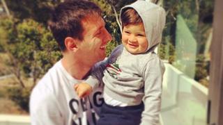 Messi celebra Día del Padre con tierna foto con su hijo Thiago