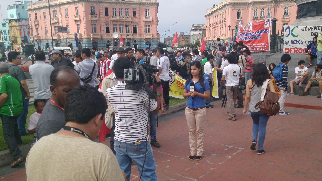 Régimen laboral: manifestantes toman la Plaza Dos de Mayo  - 3