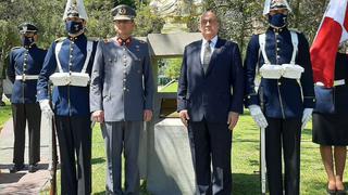 Busto de coronel Francisco Bolognesi es develado en Escuela Militar de Chile