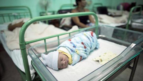 Cuanto más dura el trabajo de parto más riesgos tiene, sobre todo para la salud del bebe. (Foto: Reuters)