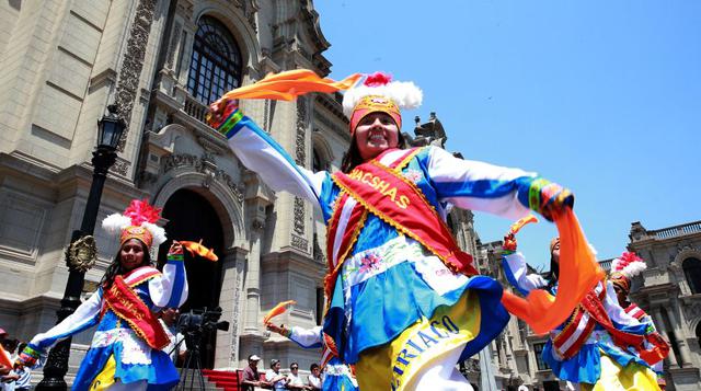 Áncash y Huancavelica armaron la fiesta en Palacio de Gobierno - 1