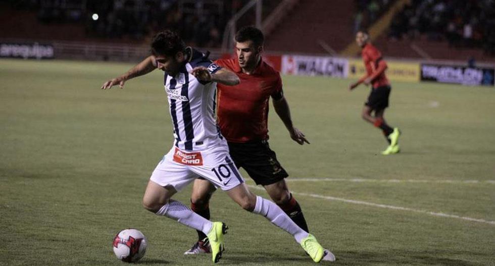 Alianza Lima reclamó a Melgar por regar la cancha en el medio tiempo. (Foto: Omar Cruz/GEC)