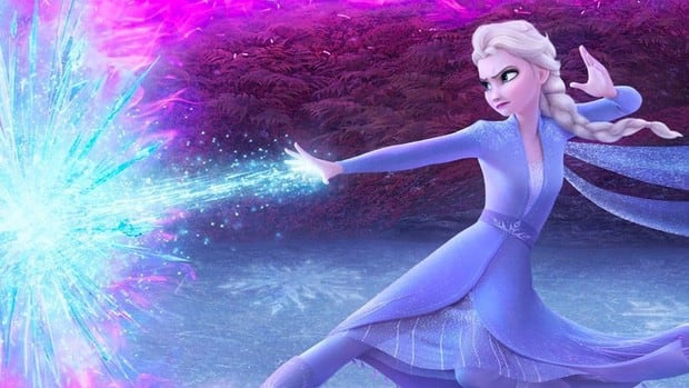 Elsa en una escena de "Frozen 2" (Foto: Disney)