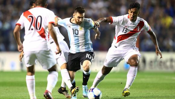 Según el diario AS, la selección peruana podría enfrentar a Argentina en España previo a la Copa América. (Foto: AFP).