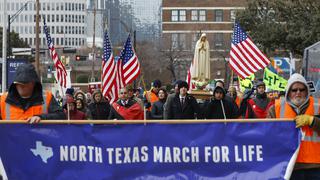 Veto al aborto en Texas sigue en pie indefinidamente tras fallo de tribunal