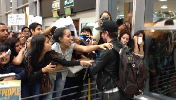 Facebook: Foster The People recibido por fans al llegar a Lima