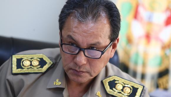 Luis Vera Llerena fue comandante general de la PNP y ha sido vinculado a 'El Español' Jorge Hernández Fernández. (Fotos: Alessandro Currarino/El Comercio).