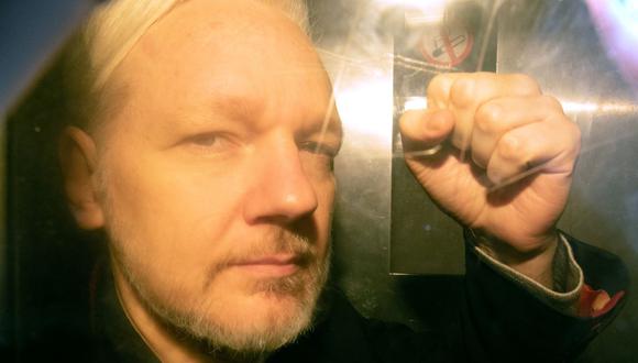 En esta foto de archivo tomada el 1 de mayo de 2019, el fundador de WikiLeaks, Julian Assange, llega a la corte en Londres. (Daniel LEAL-OLIVAS / AFP).