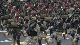 ¿Cómo se castiga en otros países de Sudamérica el uso no autorizado de uniformes militares?