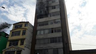 Incendio en Lince: bomberos rescataron a personas atrapadas