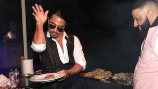 Quién es Salt Bae, el excéntrico chef turco que sirvió la "cena de lujo" a Maduro