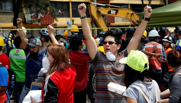 Los jóvenes se han convertido en el núcleo del voluntariado tras el terremoto en México de magnitud 7,1. (Foto: Reuters)