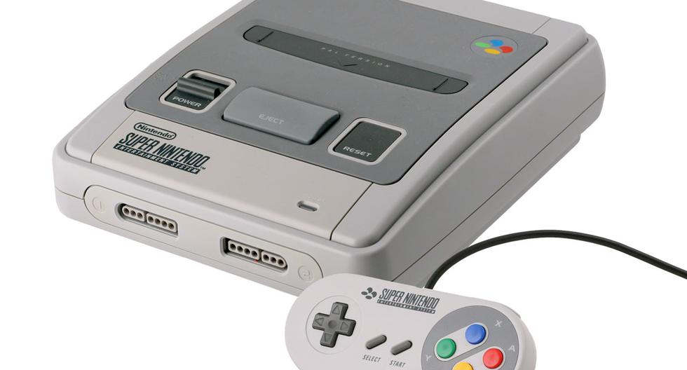 Efemérides | Esto ocurrió un día como hoy en la historia: en 1990, Nintendo lanza al mercado la Super Nintendo Entertainment System en Japón. (Foto: "JCD1981NL/ Wikipedia":https://es.wikipedia.org/wiki/Super_Nintendo#/media/Archivo:Wikipedia_SNES_PAL.jpg)