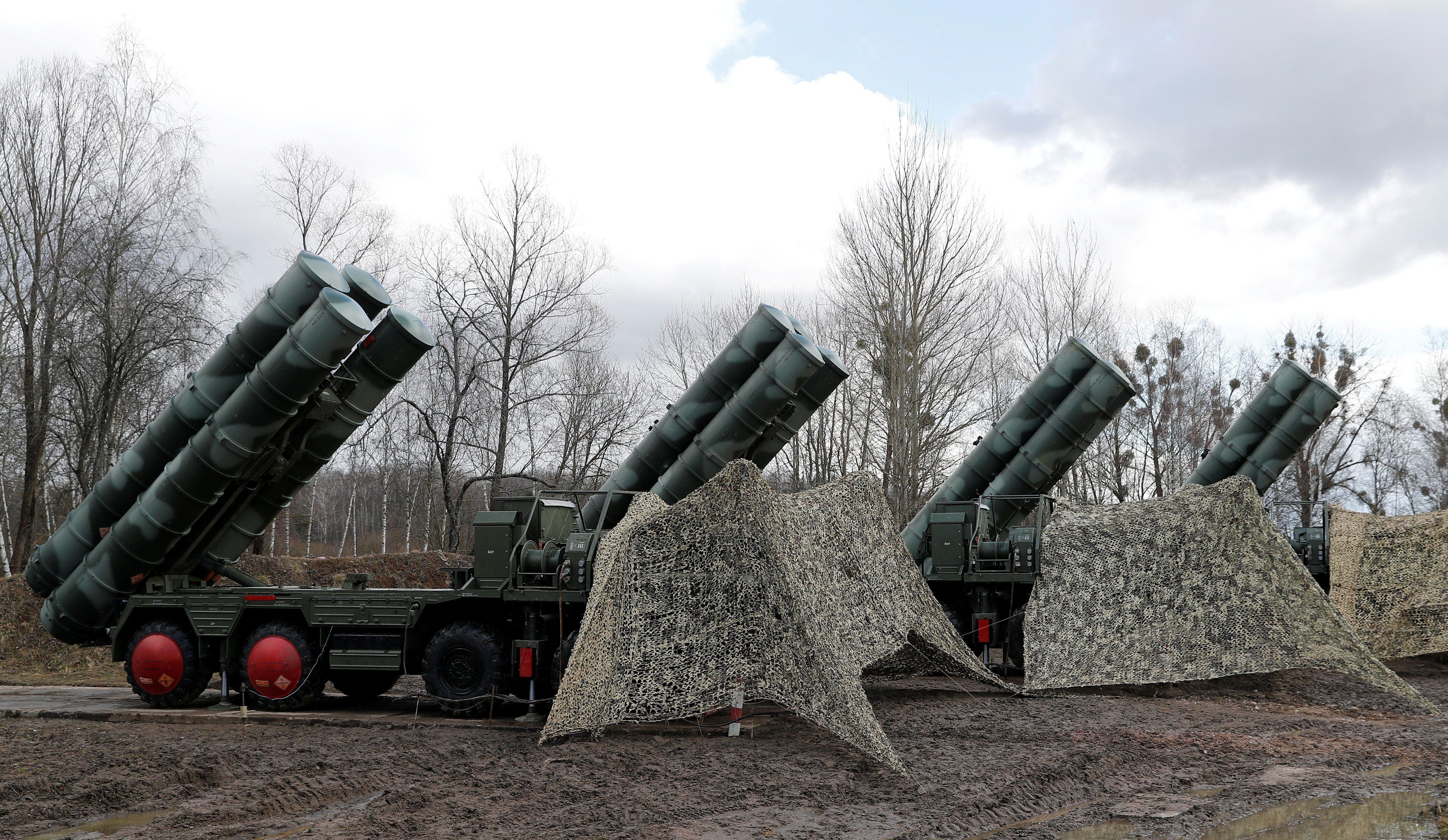 El nuevo sistema de misiles S-400 que fue comprado por Turquía. (REUTERS/Vitaly Nevar/File Photo).