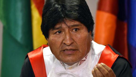 Bolivia: Ministro de Evo pasa susto por incidente en su vuelo