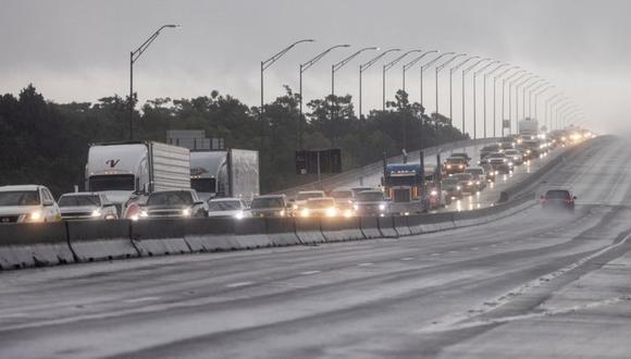 Las autopistas de salida de Luisiana colapsaron este fin de semana antes de la llegada del huracán Ida. (Reuters).