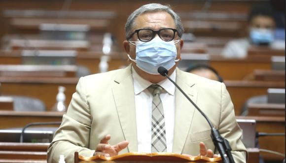 El parlamentario también calificó de irresponsables ciertos nombramiento dentro del Ejecutivo y aseveró que no se ve “ningún espíritu de enmienda”. (Foto: Congreso)