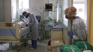 Brasil registra más 181.000 muertos por coronavirus, tras nueve meses del primer deceso 