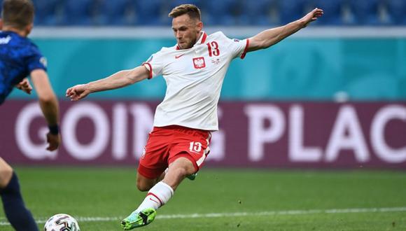 No jugará el Mundial Qatar 2022: defensa polaco es descartado de la selección tras fichar por un club ruso