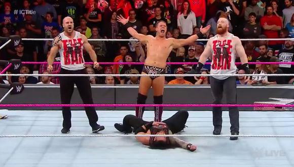 WWE: Reigns ganó por descalificación ante The Miz pero sufrió golpiza. (Foto: WWE)