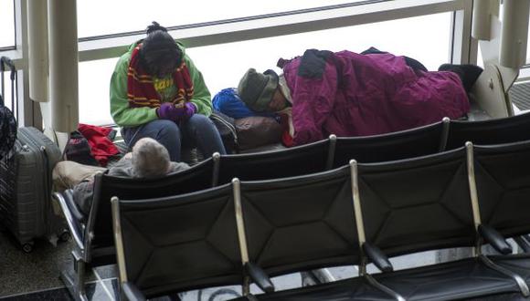 Ola de frío en EE.UU.: vuelos cancelados suman más de 75.000