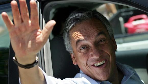 Foto de archivo fechada el 14 de enero de 2006 del expresidente de Chile Sebastián Piñera durante un acto de campaña en Santiago. (EFE/ Marco Mesina ARCHIVO).
