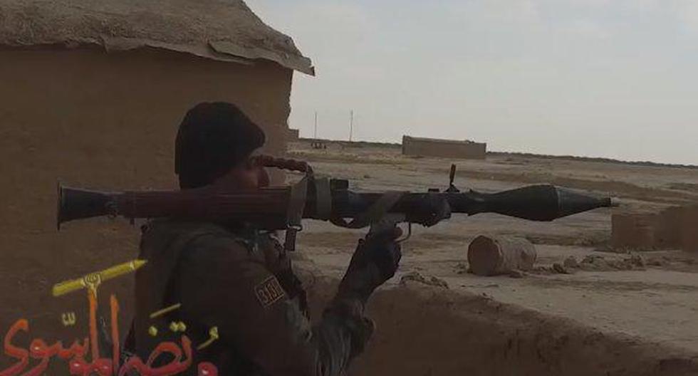 Las tropas iraquíes han difundido imágenes que revelan cómo un terrorista suicida del Estado Islámico aborta su misión y huye por temor al ser atacado por las fuerzas gubernamentales. (Foto: Andina)