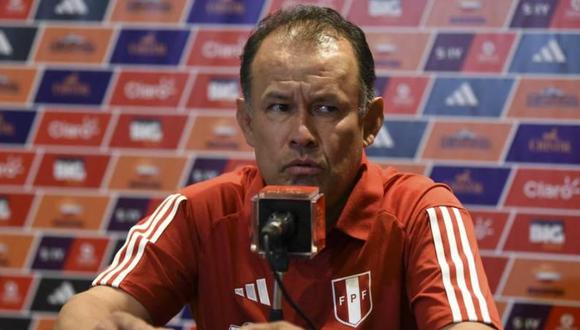 ¿Por qué Juan Reynoso no se irá de la selección peruana? Esto dijo Mr Peet. (Foto: AFP)