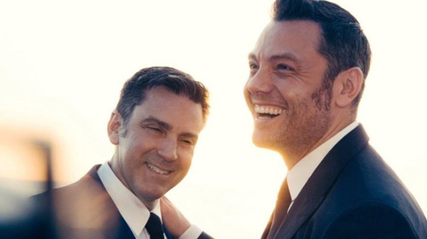 Víctor Allen y Tiziano Ferro en el día de su boda. (Foto: Instagram)