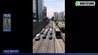 Vía Expresa: ‘Colectiveros’ circulan lentamente por carriles para dificultar el tránsito | VIDEO