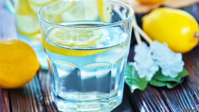 5 beneficios de beber agua en ayunas - 2