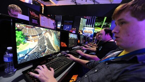 ¿Acaso los 'gamers' van perdiendo sus habilidades conforme se vuelven mayores? (Foto: Referencial - AFP)