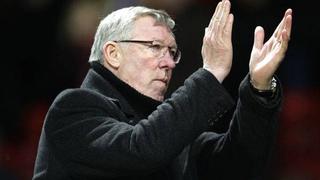 Alex Ferguson ve a sus 71 años "muy lejos" su salida del Manchester United