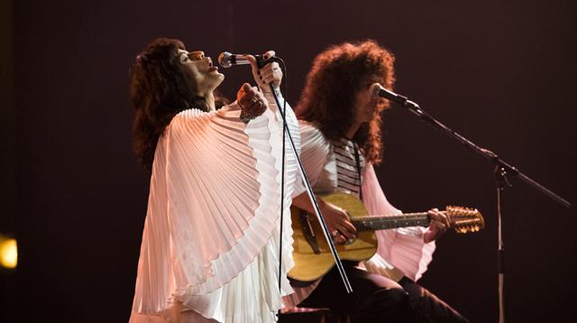 Gwilym Lee y Rami Malek en escena de "Bohemian Rhapsody", cinta que va camino a los Oscar 2019. (Foto: Difusión)