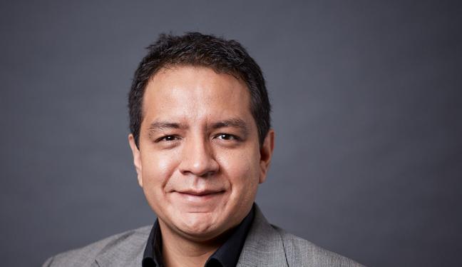 Mentes Peruanas - EP. 51: Dr. Edward Mezones: “A mayor cobertura de vacunación, menor probabilidad de transmisión” | Podcast