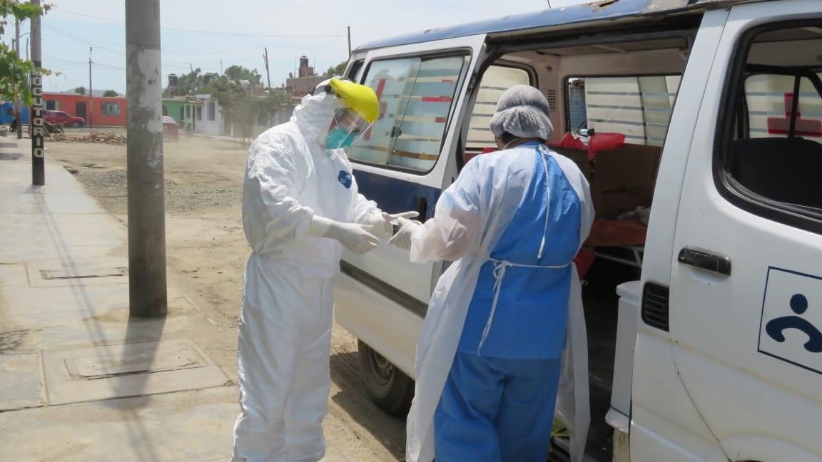 Los grupos están conformados por un médico cirujano, un trabajador de salud ambiental, un chofer y personal de apoyo. (Cortesía Red de Salud Pacífico Norte)
