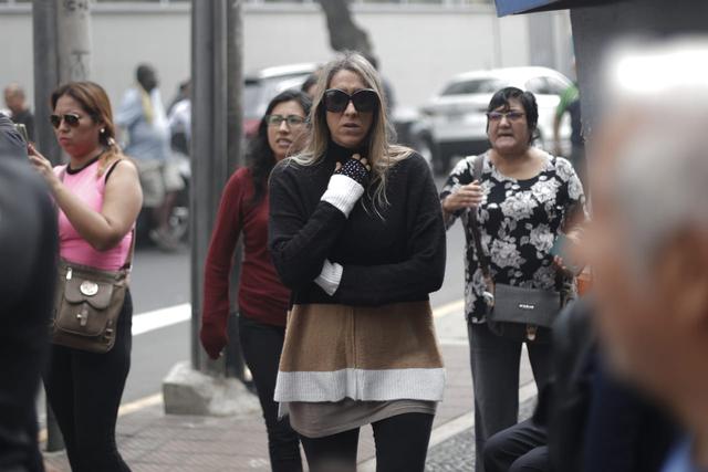 Un incendio se registró esta mañana en el quinto y cuarto sótano de un edificio en construcción, situado en la Av. Larco, Miraflores. (Fotos: Renzo Salazar)