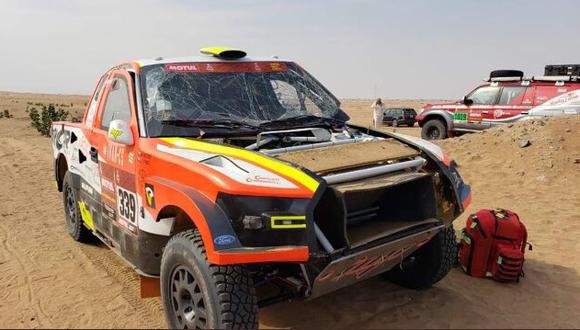 Tras dar una vuelta de campana, el Ford de Martin Kolomy no podrá ser reparado a tiempo para la competencia. (Foto: Somos Dakar).