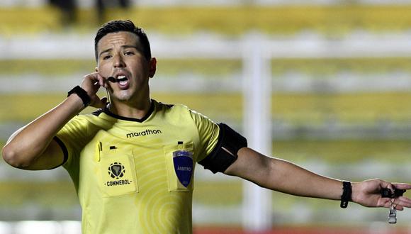 Kevin Ortega será el árbitro del Sporting Cristal vs. Universitario. (Foto: AP)