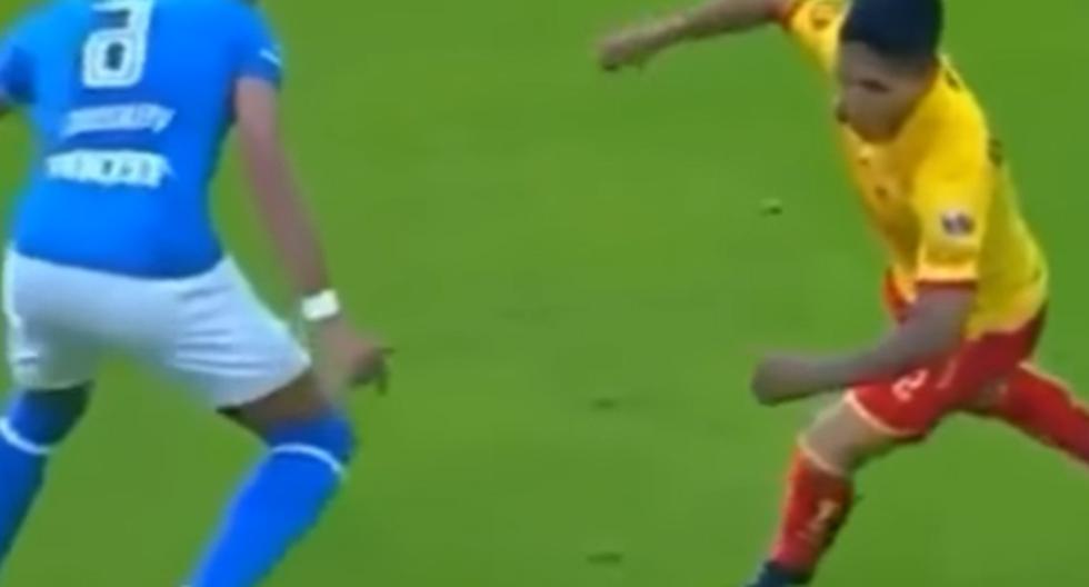 Raúl Ruidíaz no lo marcó un golazo para el empate agónico del Morelia ante Cruz Azul. En México todos hablan de este gesto técnico similar al que hacía Ronaldinho. (Foto: Captura - YouTube)