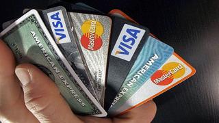 El 42% de personas retira efectivo de su tarjeta de crédito